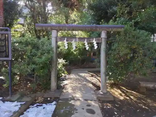 鳩森八幡神社の鳥居