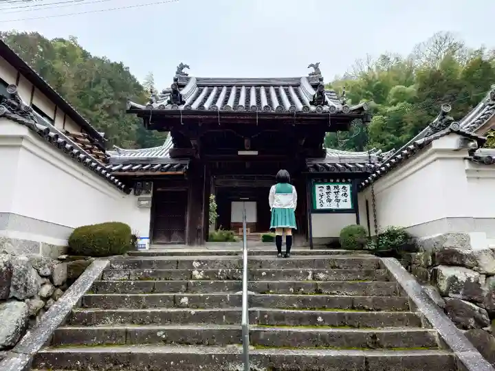 常谷寺の山門・神門