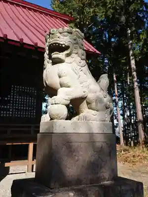 諏訪神社の狛犬