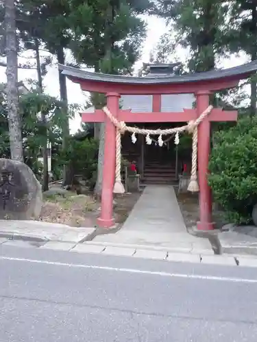 稲荷神社の鳥居