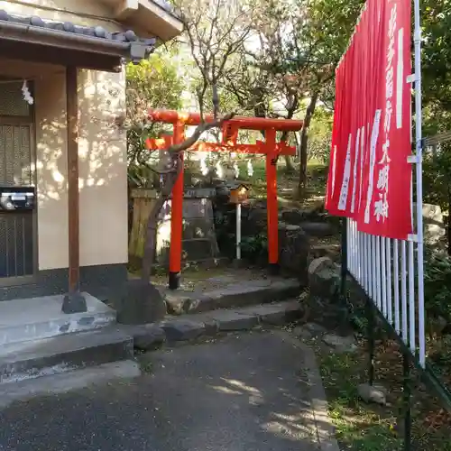 江島杉山神社の末社・摂社