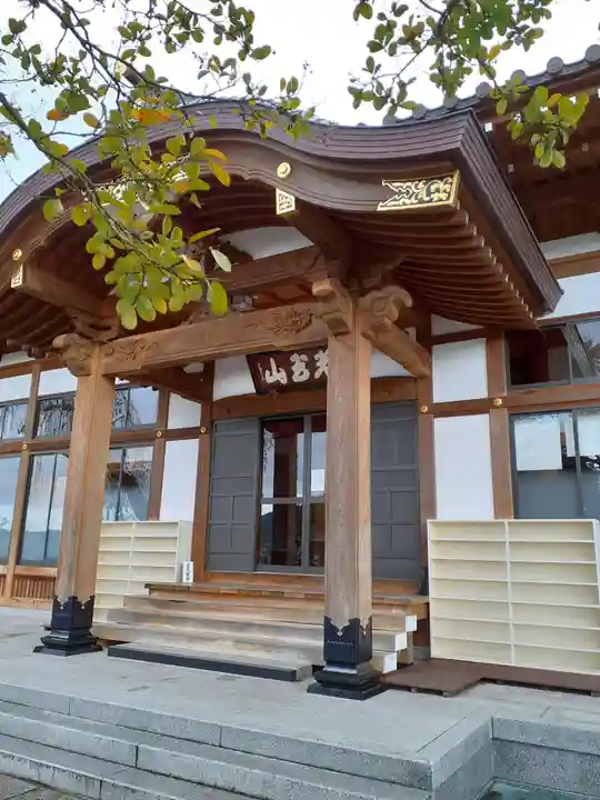 西岩寺の本殿・本堂