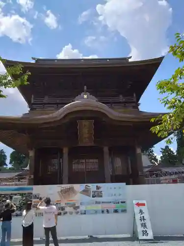 阿蘇神社の山門