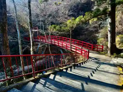 徳善院明王密寺の{uncategorized: "未分類", other: "その他", undefined: "問題あり", building: "その他建物", grave: "お墓", sacred_gate: "鳥居", guardian: "狛犬", statue: "像", buddha: "仏像", history: "歴史", nature: "自然", garden: "庭園", animal: "動物", pagoda: "塔", temizu: "手水舎", mountain_gate: "山門・神門", sanctuary: "本殿・本堂", subordinate: "末社・摂社", art: "芸術", scenery: "景色", jizo: "地蔵", ema: "絵馬", goshuin: "御朱印", omikuji: "おみくじ", items: "授与品その他", amulet: "お守り", goshuincho: "御朱印帳", eats: "食事", festival: "お祭り", votive_dance: "神楽", shichigosan: "七五三参", wedding: "結婚式", experience: "体験その他", initially: "初詣", around: "周辺", anti_infection: "感染症対策"}