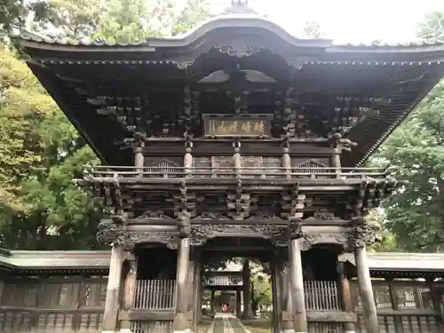 報恩寺の山門