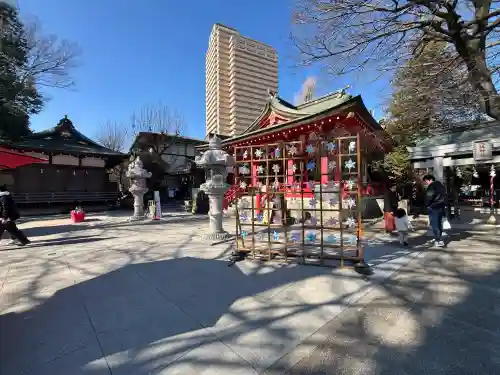 越谷香取神社の{uncategorized: "未分類", other: "その他", undefined: "問題あり", building: "その他建物", grave: "お墓", sacred_gate: "鳥居", guardian: "狛犬", statue: "像", buddha: "仏像", history: "歴史", nature: "自然", garden: "庭園", animal: "動物", pagoda: "塔", temizu: "手水舎", mountain_gate: "山門・神門", sanctuary: "本殿・本堂", subordinate: "末社・摂社", art: "芸術", scenery: "景色", jizo: "地蔵", ema: "絵馬", goshuin: "御朱印", omikuji: "おみくじ", items: "授与品その他", amulet: "お守り", goshuincho: "御朱印帳", eats: "食事", festival: "お祭り", votive_dance: "神楽", shichigosan: "七五三参", wedding: "結婚式", experience: "体験その他", initially: "初詣", around: "周辺", anti_infection: "感染症対策"}