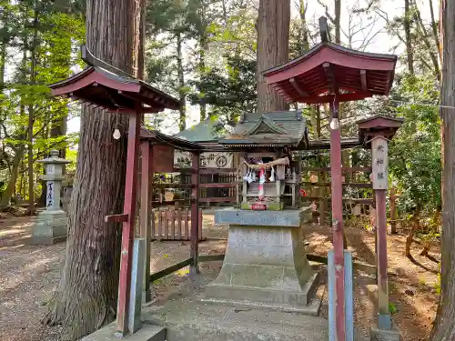 日高神社の末社