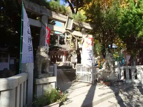 蒔田杉山神社の鳥居