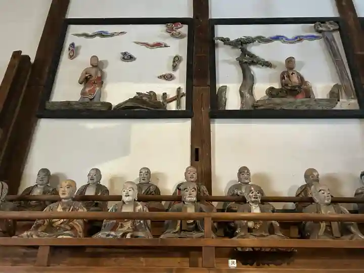 金鳳山 正法寺の{uncategorized: "未分類", other: "その他", undefined: "問題あり", building: "その他建物", grave: "お墓", sacred_gate: "鳥居", guardian: "狛犬", statue: "像", buddha: "仏像", history: "歴史", nature: "自然", garden: "庭園", animal: "動物", pagoda: "塔", temizu: "手水舎", mountain_gate: "山門・神門", sanctuary: "本殿・本堂", subordinate: "末社・摂社", art: "芸術", scenery: "景色", jizo: "地蔵", ema: "絵馬", goshuin: "御朱印", omikuji: "おみくじ", items: "授与品その他", amulet: "お守り", goshuincho: "御朱印帳", eats: "食事", festival: "お祭り", votive_dance: "神楽", shichigosan: "七五三参", wedding: "結婚式", experience: "体験その他", initially: "初詣", around: "周辺", anti_infection: "感染症対策"}