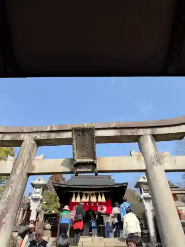 伏見稲荷大社の{uncategorized: "未分類", other: "その他", undefined: "問題あり", building: "その他建物", grave: "お墓", sacred_gate: "鳥居", guardian: "狛犬", statue: "像", buddha: "仏像", history: "歴史", nature: "自然", garden: "庭園", animal: "動物", pagoda: "塔", temizu: "手水舎", mountain_gate: "山門・神門", sanctuary: "本殿・本堂", subordinate: "末社・摂社", art: "芸術", scenery: "景色", jizo: "地蔵", ema: "絵馬", goshuin: "御朱印", omikuji: "おみくじ", items: "授与品その他", amulet: "お守り", goshuincho: "御朱印帳", eats: "食事", festival: "お祭り", votive_dance: "神楽", shichigosan: "七五三参", wedding: "結婚式", experience: "体験その他", initially: "初詣", around: "周辺", anti_infection: "感染症対策"}