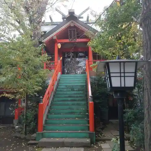 於玉稲荷神社の本殿・本堂