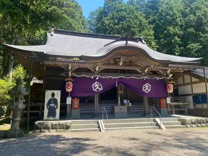 三隅神社の{uncategorized: "未分類", other: "その他", undefined: "問題あり", building: "その他建物", grave: "お墓", sacred_gate: "鳥居", guardian: "狛犬", statue: "像", buddha: "仏像", history: "歴史", nature: "自然", garden: "庭園", animal: "動物", pagoda: "塔", temizu: "手水舎", mountain_gate: "山門・神門", sanctuary: "本殿・本堂", subordinate: "末社・摂社", art: "芸術", scenery: "景色", jizo: "地蔵", ema: "絵馬", goshuin: "御朱印", omikuji: "おみくじ", items: "授与品その他", amulet: "お守り", goshuincho: "御朱印帳", eats: "食事", festival: "お祭り", votive_dance: "神楽", shichigosan: "七五三参", wedding: "結婚式", experience: "体験その他", initially: "初詣", around: "周辺", anti_infection: "感染症対策"}