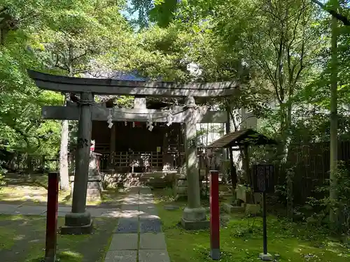 四合稲荷神社(東京都)