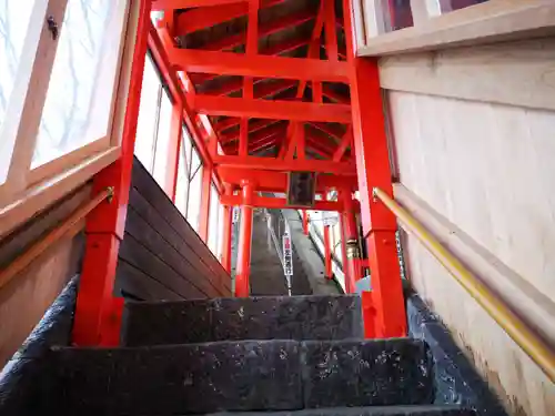 高龍神社の建物その他