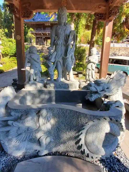 明徳寺の手水舎