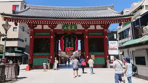 浅草寺の山門