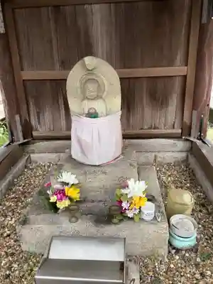 お堂の地蔵