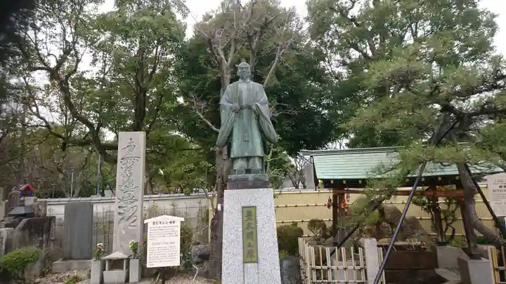 太閤山常泉寺の像
