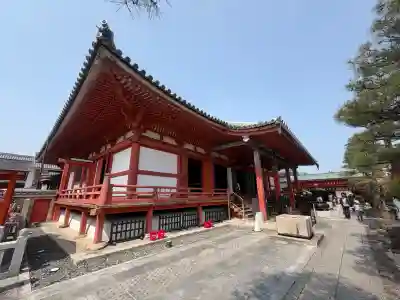 六波羅蜜寺の{uncategorized: "未分類", other: "その他", undefined: "問題あり", building: "その他建物", grave: "お墓", sacred_gate: "鳥居", guardian: "狛犬", statue: "像", buddha: "仏像", history: "歴史", nature: "自然", garden: "庭園", animal: "動物", pagoda: "塔", temizu: "手水舎", mountain_gate: "山門・神門", sanctuary: "本殿・本堂", subordinate: "末社・摂社", art: "芸術", scenery: "景色", jizo: "地蔵", ema: "絵馬", goshuin: "御朱印", omikuji: "おみくじ", items: "授与品その他", amulet: "お守り", goshuincho: "御朱印帳", eats: "食事", festival: "お祭り", votive_dance: "神楽", shichigosan: "七五三参", wedding: "結婚式", experience: "体験その他", initially: "初詣", around: "周辺", anti_infection: "感染症対策"}