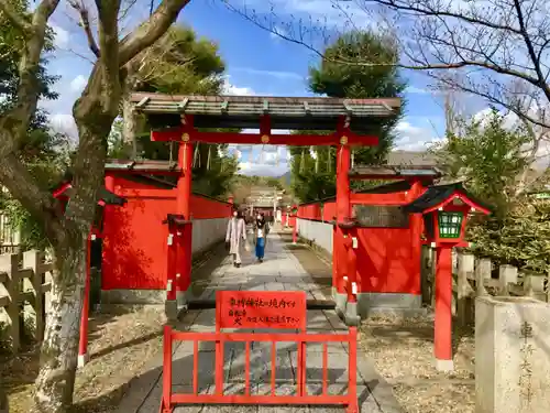 車折神社の鳥居