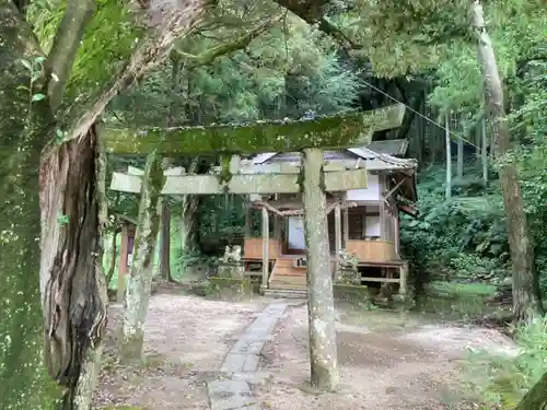 弓削神社の鳥居