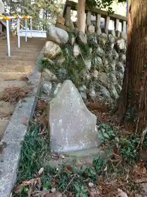 熊野神社の{uncategorized: "未分類", other: "その他", undefined: "問題あり", building: "その他建物", grave: "お墓", sacred_gate: "鳥居", guardian: "狛犬", statue: "像", buddha: "仏像", history: "歴史", nature: "自然", garden: "庭園", animal: "動物", pagoda: "塔", temizu: "手水舎", mountain_gate: "山門・神門", sanctuary: "本殿・本堂", subordinate: "末社・摂社", art: "芸術", scenery: "景色", jizo: "地蔵", ema: "絵馬", goshuin: "御朱印", omikuji: "おみくじ", items: "授与品その他", amulet: "お守り", goshuincho: "御朱印帳", eats: "食事", festival: "お祭り", votive_dance: "神楽", shichigosan: "七五三参", wedding: "結婚式", experience: "体験その他", initially: "初詣", around: "周辺", anti_infection: "感染症対策"}