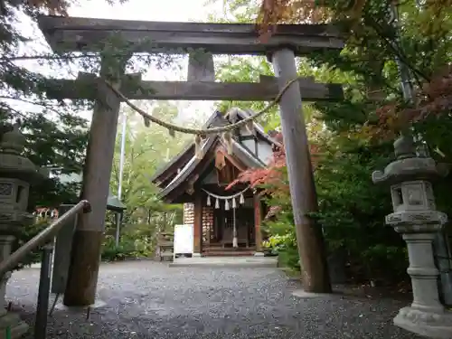 平岸天満宮・太平山三吉神社の鳥居