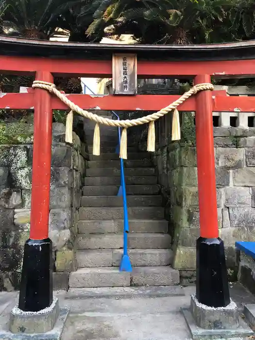東耀稲荷神社の鳥居
