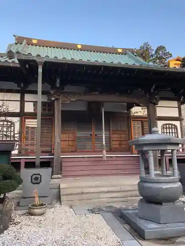 自性院の本殿・本堂