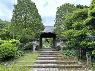 宝金剛寺の山門・神門