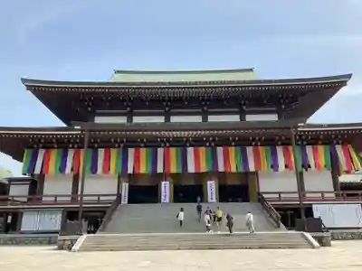 成田山新勝寺の本殿・本堂