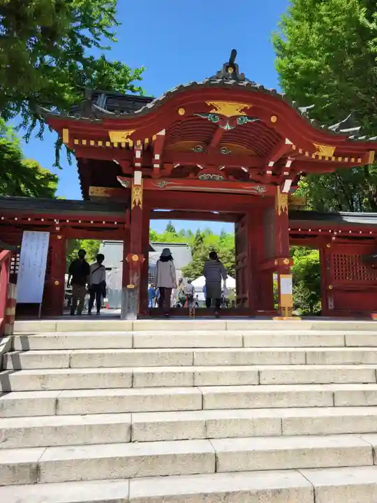秩父神社の山門・神門