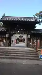 冠纓神社の山門