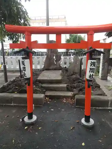 鴻神社の末社