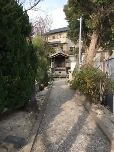 稲荷神社の本殿