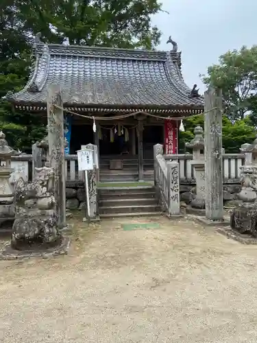 縣主神社の本殿