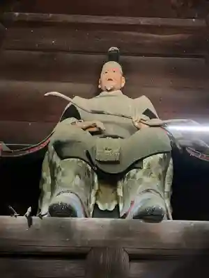 亀山八幡宮の像