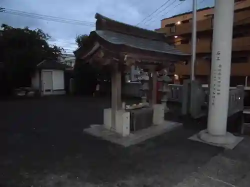 三保杉山神社の手水舎