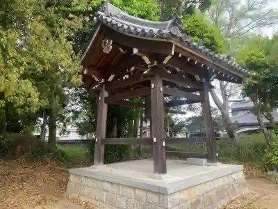秦楽寺の{uncategorized: "未分類", other: "その他", undefined: "問題あり", building: "その他建物", grave: "お墓", sacred_gate: "鳥居", guardian: "狛犬", statue: "像", buddha: "仏像", history: "歴史", nature: "自然", garden: "庭園", animal: "動物", pagoda: "塔", temizu: "手水舎", mountain_gate: "山門・神門", sanctuary: "本殿・本堂", subordinate: "末社・摂社", art: "芸術", scenery: "景色", jizo: "地蔵", ema: "絵馬", goshuin: "御朱印", omikuji: "おみくじ", items: "授与品その他", amulet: "お守り", goshuincho: "御朱印帳", eats: "食事", festival: "お祭り", votive_dance: "神楽", shichigosan: "七五三参", wedding: "結婚式", experience: "体験その他", initially: "初詣", around: "周辺", anti_infection: "感染症対策"}
