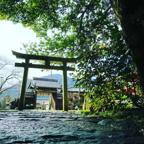 お松大権現の鳥居