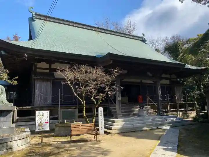 千光寺の{uncategorized: "未分類", other: "その他", undefined: "問題あり", building: "その他建物", grave: "お墓", sacred_gate: "鳥居", guardian: "狛犬", statue: "像", buddha: "仏像", history: "歴史", nature: "自然", garden: "庭園", animal: "動物", pagoda: "塔", temizu: "手水舎", mountain_gate: "山門・神門", sanctuary: "本殿・本堂", subordinate: "末社・摂社", art: "芸術", scenery: "景色", jizo: "地蔵", ema: "絵馬", goshuin: "御朱印", omikuji: "おみくじ", items: "授与品その他", amulet: "お守り", goshuincho: "御朱印帳", eats: "食事", festival: "お祭り", votive_dance: "神楽", shichigosan: "七五三参", wedding: "結婚式", experience: "体験その他", initially: "初詣", around: "周辺", anti_infection: "感染症対策"}