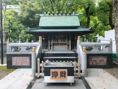 熊野神社の{uncategorized: "未分類", other: "その他", undefined: "問題あり", building: "その他建物", grave: "お墓", sacred_gate: "鳥居", guardian: "狛犬", statue: "像", buddha: "仏像", history: "歴史", nature: "自然", garden: "庭園", animal: "動物", pagoda: "塔", temizu: "手水舎", mountain_gate: "山門・神門", sanctuary: "本殿・本堂", subordinate: "末社・摂社", art: "芸術", scenery: "景色", jizo: "地蔵", ema: "絵馬", goshuin: "御朱印", omikuji: "おみくじ", items: "授与品その他", amulet: "お守り", goshuincho: "御朱印帳", eats: "食事", festival: "お祭り", votive_dance: "神楽", shichigosan: "七五三参", wedding: "結婚式", experience: "体験その他", initially: "初詣", around: "周辺", anti_infection: "感染症対策"}