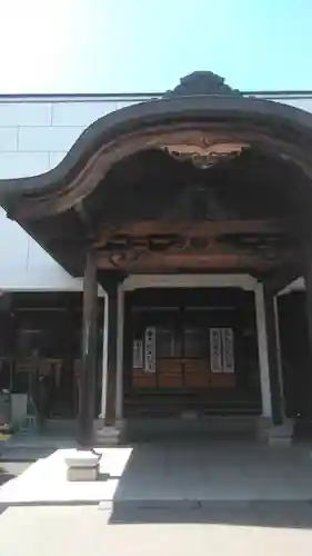 願慶寺の本殿