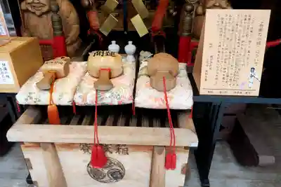 湯倉神社の末社・摂社