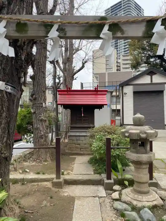 橋戸稲荷神社の{uncategorized: "未分類", other: "その他", undefined: "問題あり", building: "その他建物", grave: "お墓", sacred_gate: "鳥居", guardian: "狛犬", statue: "像", buddha: "仏像", history: "歴史", nature: "自然", garden: "庭園", animal: "動物", pagoda: "塔", temizu: "手水舎", mountain_gate: "山門・神門", sanctuary: "本殿・本堂", subordinate: "末社・摂社", art: "芸術", scenery: "景色", jizo: "地蔵", ema: "絵馬", goshuin: "御朱印", omikuji: "おみくじ", items: "授与品その他", amulet: "お守り", goshuincho: "御朱印帳", eats: "食事", festival: "お祭り", votive_dance: "神楽", shichigosan: "七五三参", wedding: "結婚式", experience: "体験その他", initially: "初詣", around: "周辺", anti_infection: "感染症対策"}