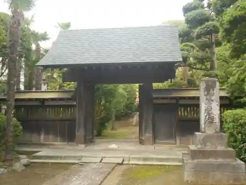 弥勒寺の山門