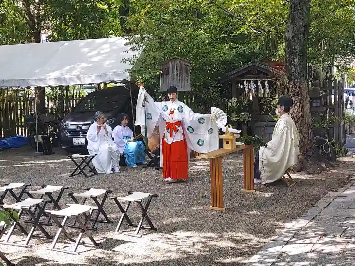 熊野第一王子之宮(堀越神社 摂社)の{uncategorized: "未分類", other: "その他", undefined: "問題あり", building: "その他建物", grave: "お墓", sacred_gate: "鳥居", guardian: "狛犬", statue: "像", buddha: "仏像", history: "歴史", nature: "自然", garden: "庭園", animal: "動物", pagoda: "塔", temizu: "手水舎", mountain_gate: "山門・神門", sanctuary: "本殿・本堂", subordinate: "末社・摂社", art: "芸術", scenery: "景色", jizo: "地蔵", ema: "絵馬", goshuin: "御朱印", omikuji: "おみくじ", items: "授与品その他", amulet: "お守り", goshuincho: "御朱印帳", eats: "食事", festival: "お祭り", votive_dance: "神楽", shichigosan: "七五三参", wedding: "結婚式", experience: "体験その他", initially: "初詣", around: "周辺", anti_infection: "感染症対策"}