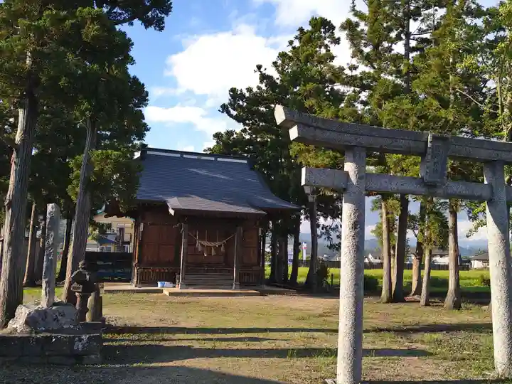 熊野神社の本殿・本堂