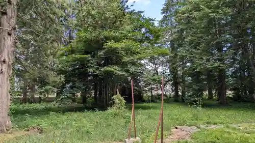 雨龍神社の庭園