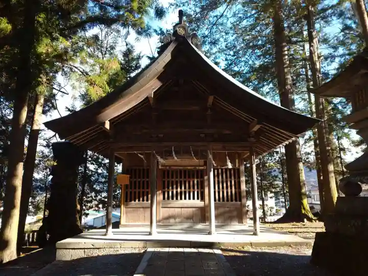 諏訪大社の本殿・本堂